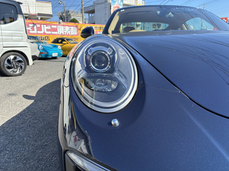 ポルシェ 911(Type991.2) カレラS　右H　PDK 　スポーツクロノPKG　スポーツエグゾースト　PCCB　PASM　ACC　シートヒーター　BOSE　　クレストエンボス加工ヘッドレスト　内装ルクソールベージュ