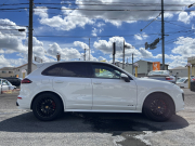 ポルシェ カイエン GTS  ティプトロニックS 4WD 後期 右ハンドル ディーラー車