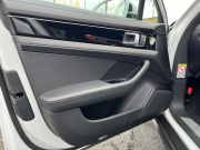 ポルシェ パナメーラ V6 3.0 PDK