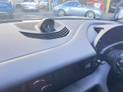 ポルシェ タイカン スポーツクロノPKG パフォーマンスBatteryプラス4+1シート