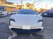 ポルシェ タイカン スポーツクロノPKG パフォーマンスBatteryプラス4+1シート