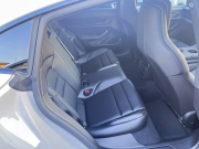 ポルシェ タイカン スポーツクロノPKG パフォーマンスBatteryプラス4+1シート