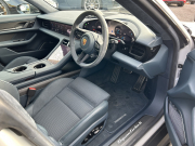 ポルシェ タイカン ターボS　カーボンスポーツデザインPKG