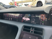 ポルシェ タイカン ターボS　カーボンスポーツデザインPKG