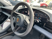 ポルシェ タイカン ターボS　カーボンスポーツデザインPKG