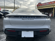 ポルシェ タイカン ターボS　カーボンスポーツデザインPKG