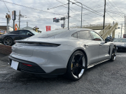 ポルシェ タイカン ターボS　カーボンスポーツデザインPKG