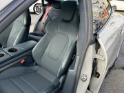 ポルシェ タイカン ターボS　カーボンスポーツデザインPKG