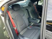 ポルシェ タイカン ターボS　カーボンスポーツデザインPKG