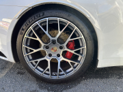 ポルシェ 911(Type991.2) カレラ　PDK　右H　スポーツクロノPKG　スポーツエグゾースト　スパイダー20インチアルミホイール　GTスポーツステアリング　レザーシート　シートヒーター