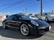 ポルシェ 911(Type991.2) カレラ4　PDK　右H　スポーツクロノPKG　スポ－ツエグゾースト　アダプティブクルーズコントロール　レザーインテリア　パワーステアリングプラス　GTスポーツステアリング　カレラS20インチアルミホイール　　　　　　　