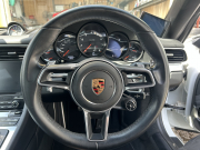 ポルシェ 911(Type991.2) カレラ　スポーツクロノパッケージ　PDK　右ハンドル　黒革　シートヒーター　純正19インチアルミ　純正ナビ