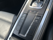 ポルシェ 911(Type991.2) カレラ　スポーツクロノパッケージ　PDK　右ハンドル　黒革　シートヒーター　純正19インチアルミ　純正ナビ