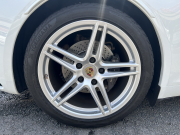 ポルシェ 911(Type991.2) カレラ　スポーツクロノパッケージ　PDK　右ハンドル　黒革　シートヒーター　純正19インチアルミ　純正ナビ