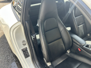 ポルシェ 911(Type991.2) カレラ　スポーツクロノパッケージ　PDK　右ハンドル　黒革　シートヒーター　純正19インチアルミ　純正ナビ