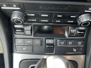 ポルシェ 911(Type991.2) カレラ　スポーツクロノパッケージ　PDK　右ハンドル　黒革　シートヒーター　純正19インチアルミ　純正ナビ