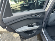 アウディ e-tron Sportback Q4 e-tron 50 Sportback Sライン　AudiAG21インチアルミ　シートヒーター　パワーバックドア　SONOSサウンド