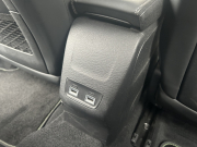 プジョー E-208 GT  クルーズコントロール　シートヒーター　ハーフレザーシート　17インチアルミ　ブラックルーフ　純正ナビ　地デジTV　ドラレコ　ETC