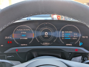ポルシェ タイカン GTS  【希少PDCC、PSCB、リアアクスルステアリング装着車両】 人気のクレヨンカラー