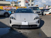 ポルシェ タイカン GTS  【希少PDCC、PSCB、リアアクスルステアリング装着車両】 人気のクレヨンカラー