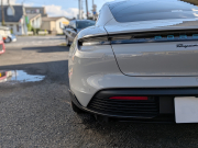 ポルシェ タイカン GTS  【希少PDCC、PSCB、リアアクスルステアリング装着車両】 人気のクレヨンカラー