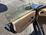 ポルシェ 911(Type991.2) カレラS　右H　PDK 　スポーツクロノPKG　スポーツエグゾースト　PCCB　PASM　ACC　シートヒーター　BOSE　　クレストエンボス加工ヘッドレスト　内装ルクソールベージュ