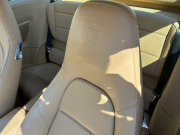 ポルシェ 911(Type991.2) カレラS　右H　PDK 　スポーツクロノPKG　スポーツエグゾースト　PCCB　PASM　ACC　シートヒーター　BOSE　　クレストエンボス加工ヘッドレスト　内装ルクソールベージュ
