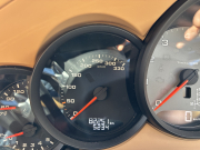 ポルシェ 911(Type991.2) カレラS　右H　PDK 　スポーツクロノPKG　スポーツエグゾースト　PCCB　PASM　ACC　シートヒーター　BOSE　　クレストエンボス加工ヘッドレスト　内装ルクソールベージュ
