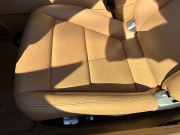 ポルシェ 911(Type991.2) カレラS　右H　PDK 　スポーツクロノPKG　スポーツエグゾースト　PCCB　PASM　ACC　シートヒーター　BOSE　　クレストエンボス加工ヘッドレスト　内装ルクソールベージュ
