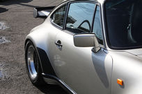 ポルシェ 911(Type930) ターボ 3.3