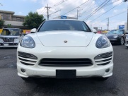 ポルシェ カイエン V6 スポーツデザインパッケージ 右ハンドル