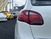 ポルシェ カイエン V6 スポーツデザインパッケージ 右ハンドル