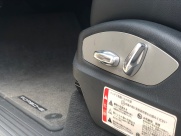 ポルシェ カイエン V6 スポーツデザインパッケージ 右ハンドル