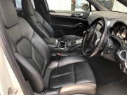 ポルシェ カイエン V6 スポーツデザインパッケージ 右ハンドル