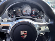 ポルシェ カイエン GTS 左ハンドル