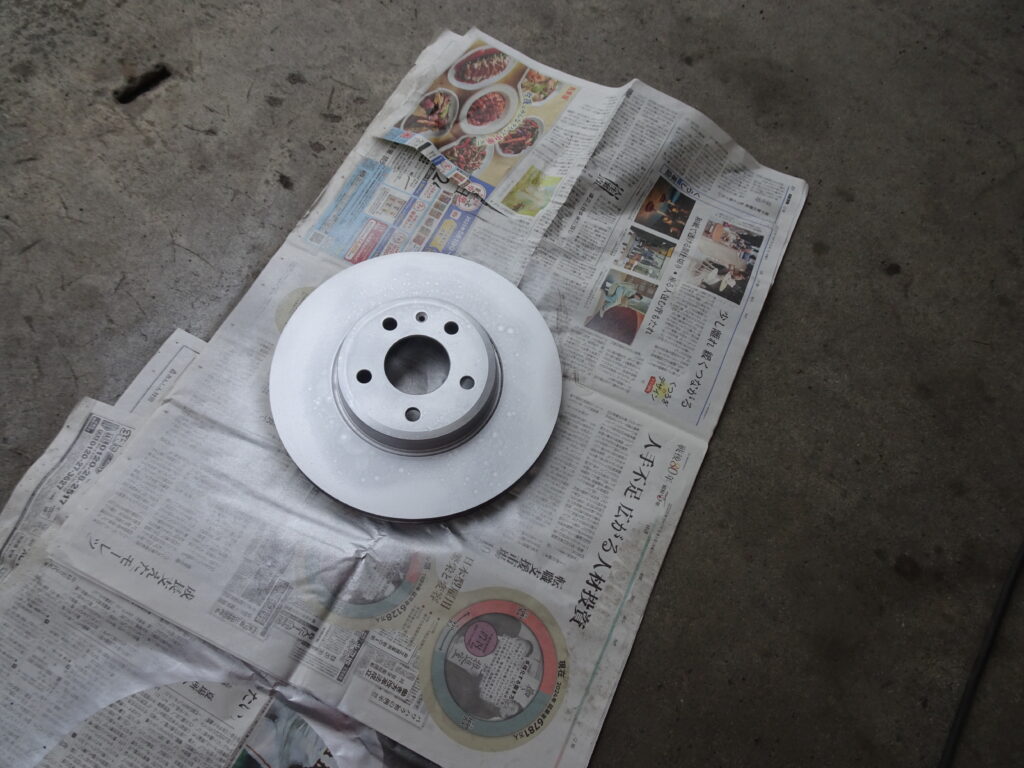 アウディのブレーキローター研磨作業 ウィズ蓮田